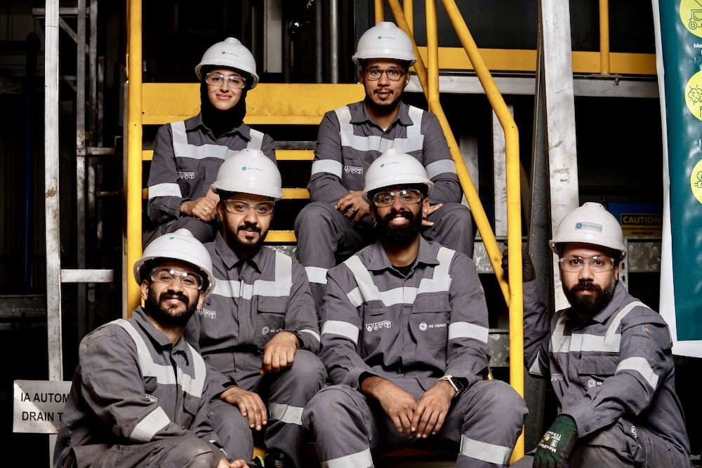 Jumana Al Abdulsalam (top left) with other members of the outage team.
